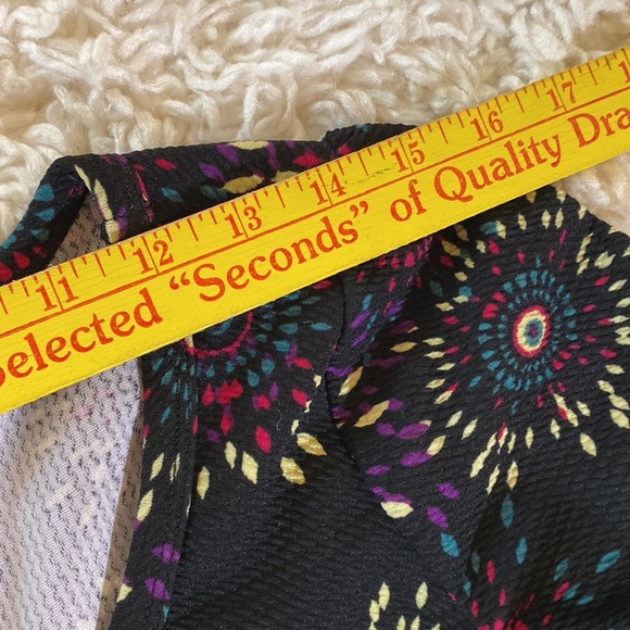 LULAROE  WOMEN’S NICOLE BLACK STARBURST PRINT A LINE MINI DRESS Size Sma… - Picture 6 of 10